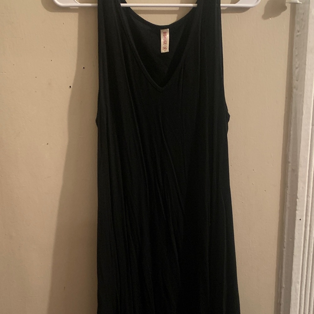 Elegant Black Sleeveless Dress